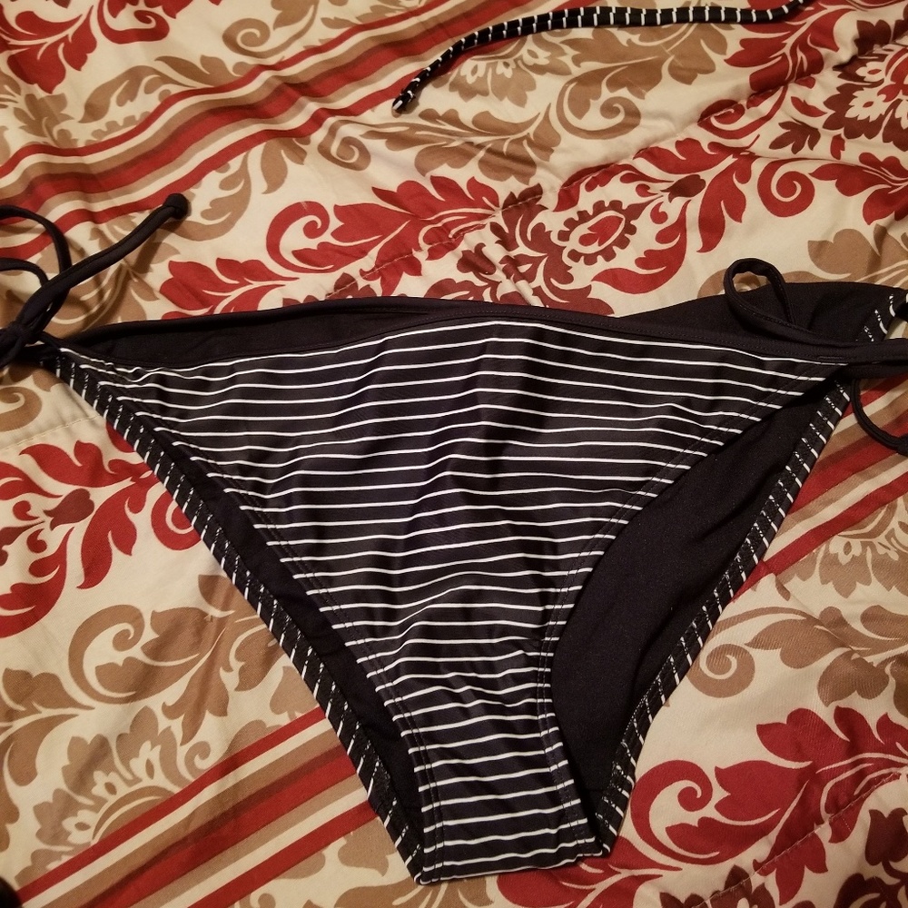 Bottoms only